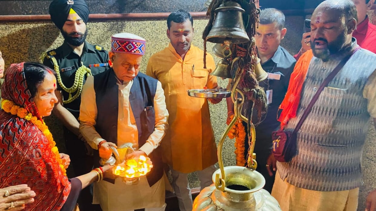 Himachal Pradesh Governor Shiv Pratap Shukla performed Jalabhishek at Markandeya Mahadev Temple