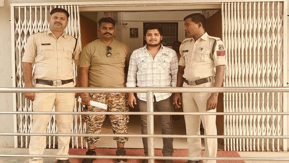 Careless driver trampled a cow was threatening witnesses in Kabirdham
