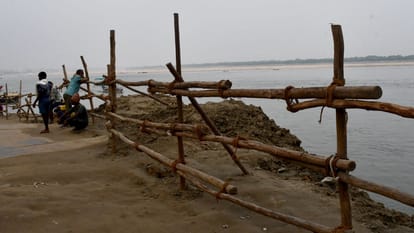 Dev Deepawali 16 lakh diyas lit on ghat Ganga Mahotsav first time on Assi American artists will perform