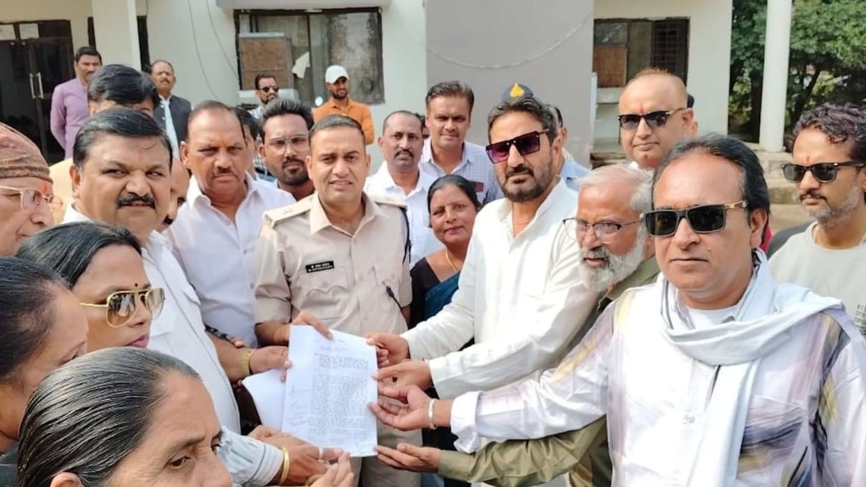 The cases of misbehavior with police are not stopping in MP