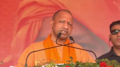 UP by-election: SP reached Election Commission, said- notices under Goonda Act are being sent to people of a p