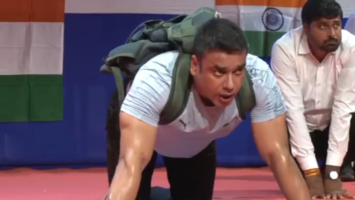Guinness Book of World Record holder Rohtash Chaudhary broke the record of Pakistan in standing pushups