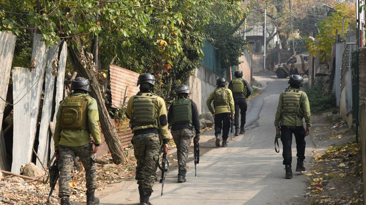 Jammu Kashmir: After terrorist attacks in Kishtwar, Army increased security, operation continues to deal with
