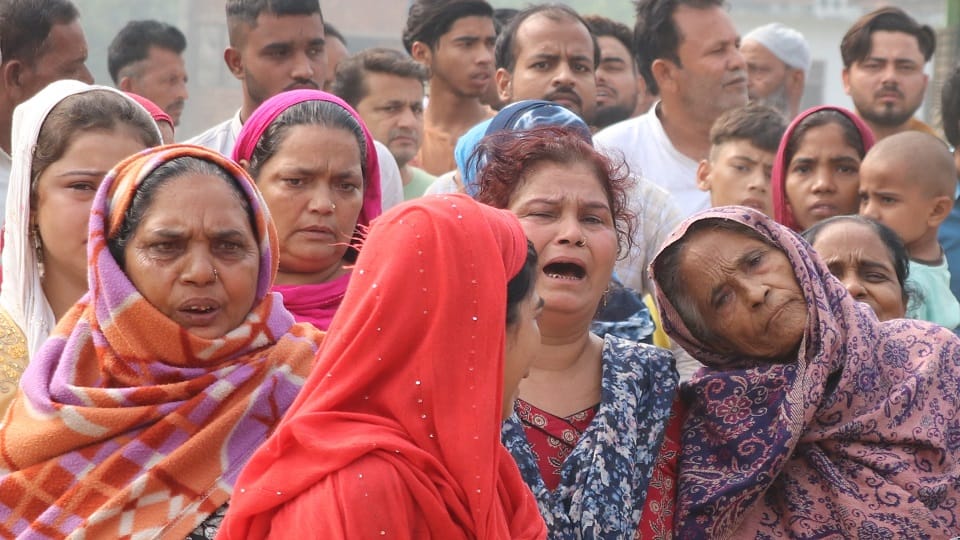 Bijnor Triple Murder: All three killed on the bed itself
