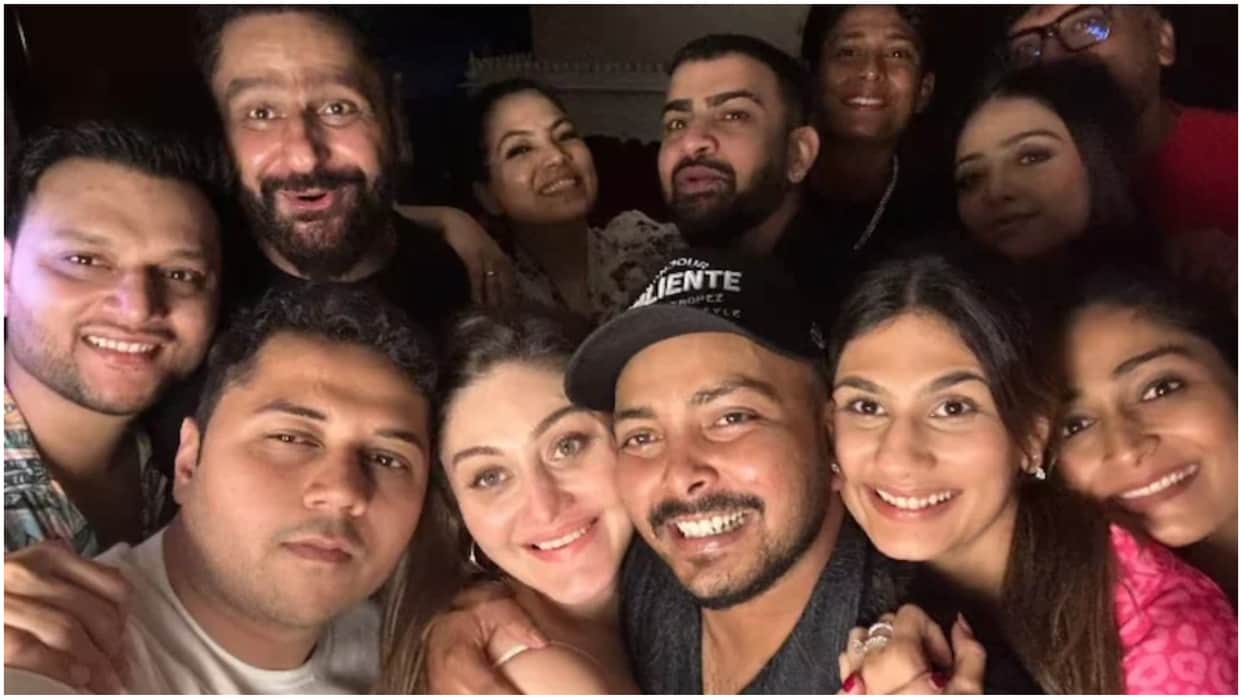 VIDEO: Prithvi Shaw danced fiercely on birthday with Nidhhi Tapadia, Shefali Jariwala, Social Media Reactions