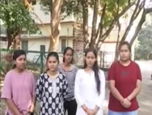 Bhopal: Ban on reading Sunderkand and going to temple in BU, permission will have to be taken, ABVP protest, C