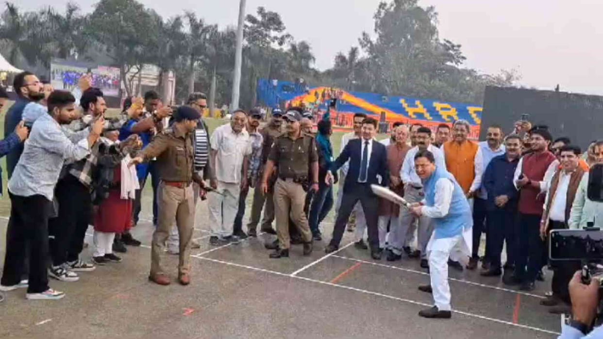 Cm Dhami batted at Haridwar Cricket Stadium hit a shot on the ball of MLA Adesh Chauhan