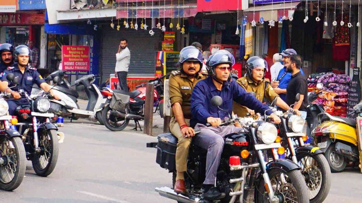 DM and Captain Dehradun went out in the city together on bike inspected pick booth encroachment parking