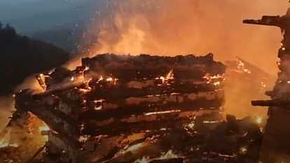 Huge fire broke out in Shimla many houses burnt to ashes himachal pradesh Live Update