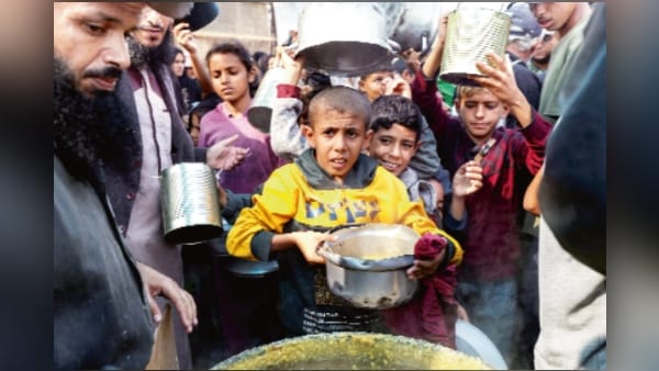 Gaza Crisis hunger violence Israel attack palestine 18 killed US envoy visits hostage family protest