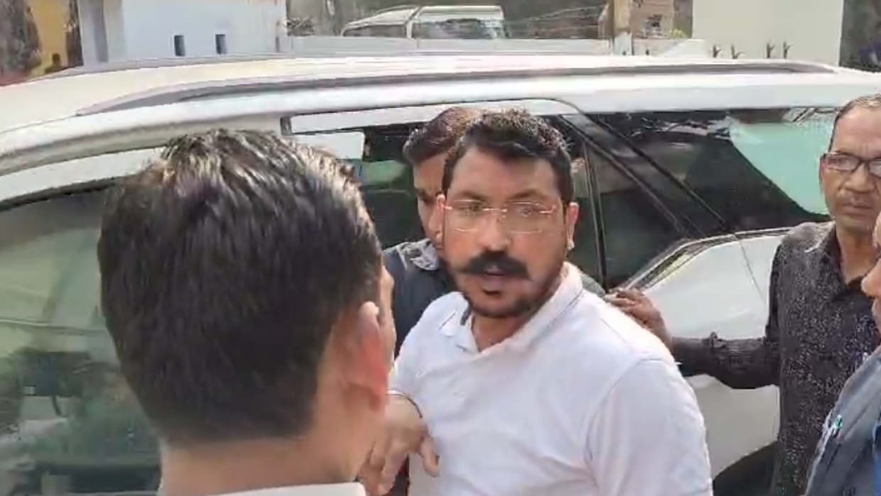 Hardoi: Chandrashekhar reached the district jail to meet Abdullah Azam