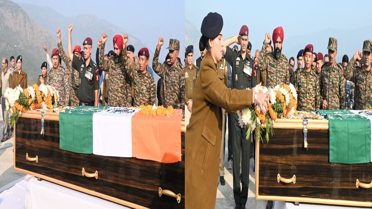 Martyr Rakesh Kumar:The bewildered family members could not see the body of their beloved son even on the seco