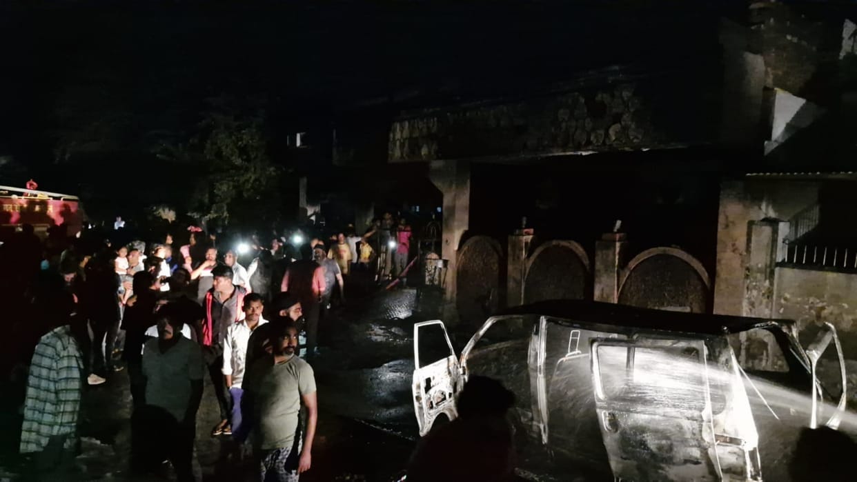 Chittaurgarh Illegal business of petroleum was going on middle of population three houses damaged due fire