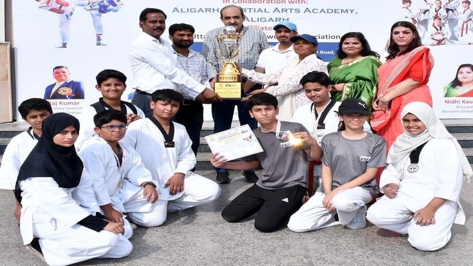 Blossoms School won inter school district taekwondo competition