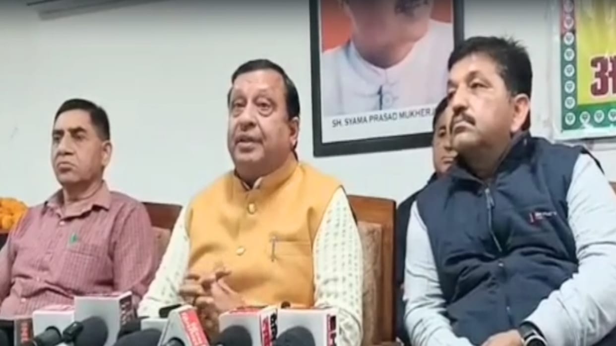 Former minister Virendra Kanwar launched a verbal attack on the state Congress govt