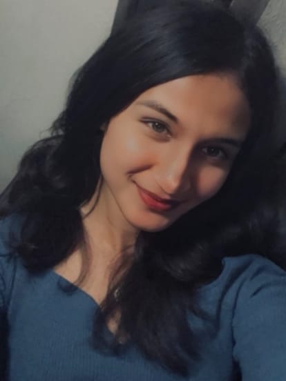 अनाया बांगड़