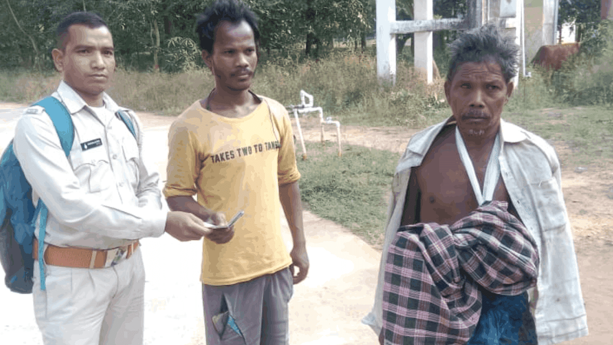 Three bears attack a villager grazing cattle in Korba