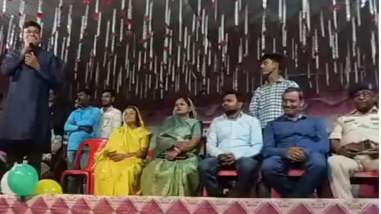 Bihar News : Obscene dance on the occasion of Chhath in supaul purnea news video viral