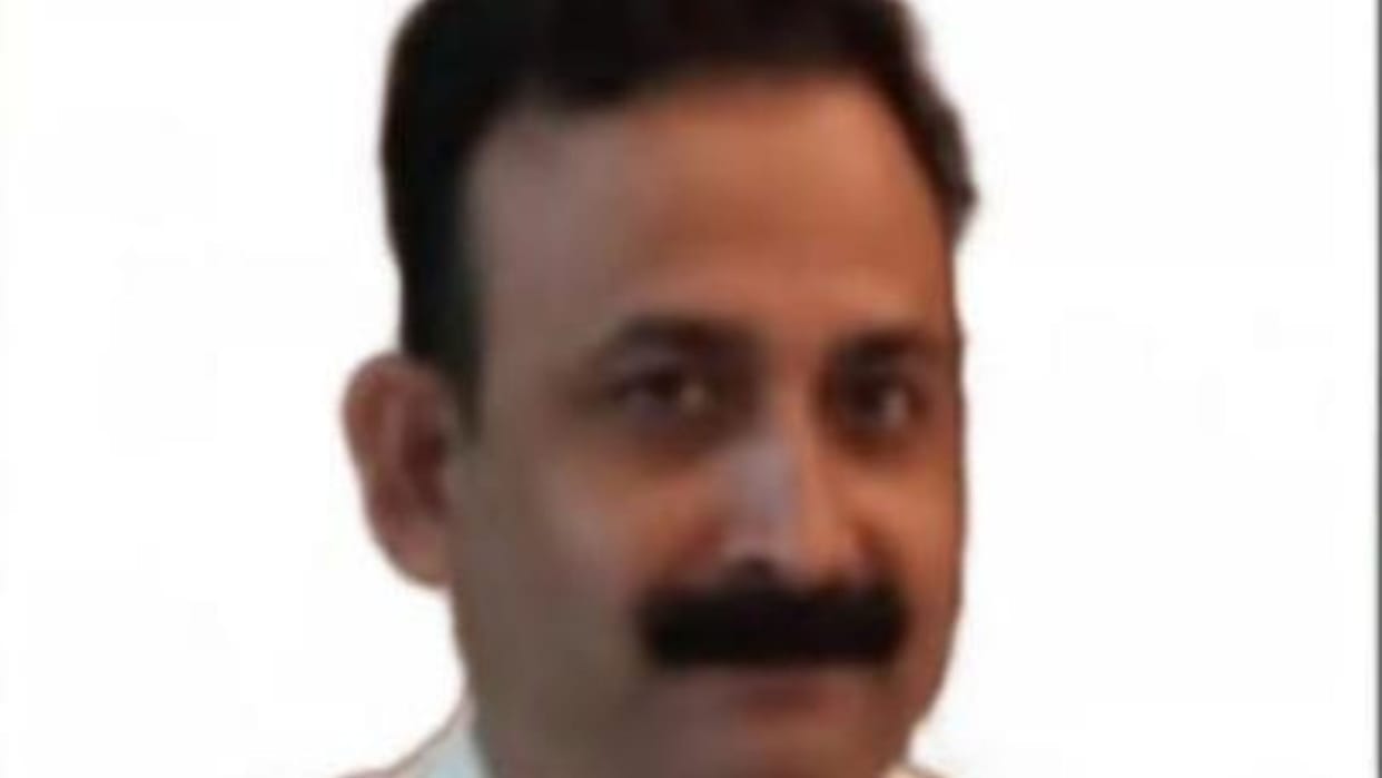 LIC branch manager dies in a road accident accident happened while returning from work