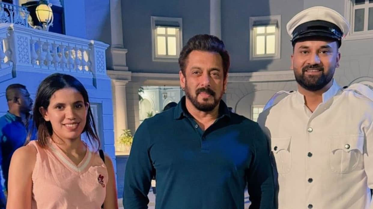 Salman Khan first photo from sikandar He is all smiling from heavily guarded sets in Hyderabad goes viral