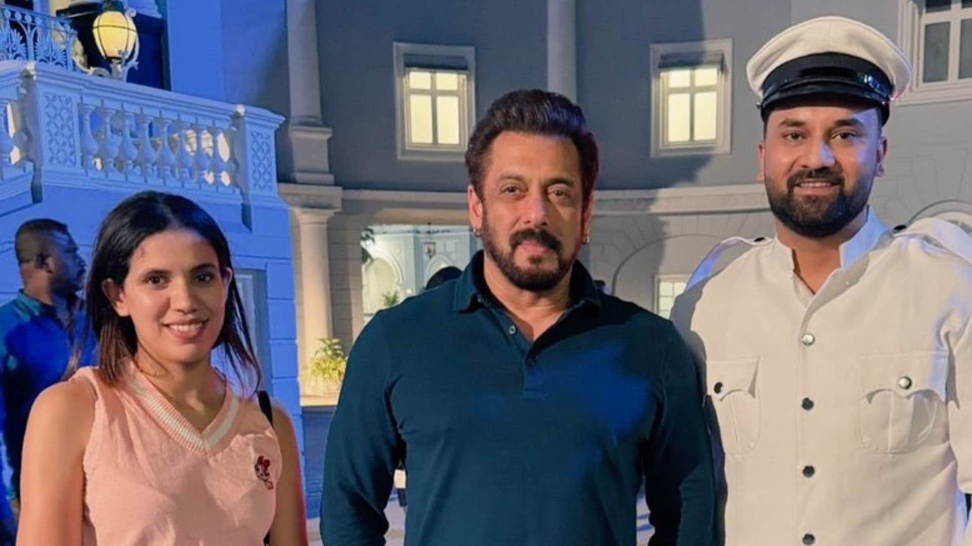 Salman Khan first photo from sikandar He is all smiling from heavily guarded sets in Hyderabad goes viral