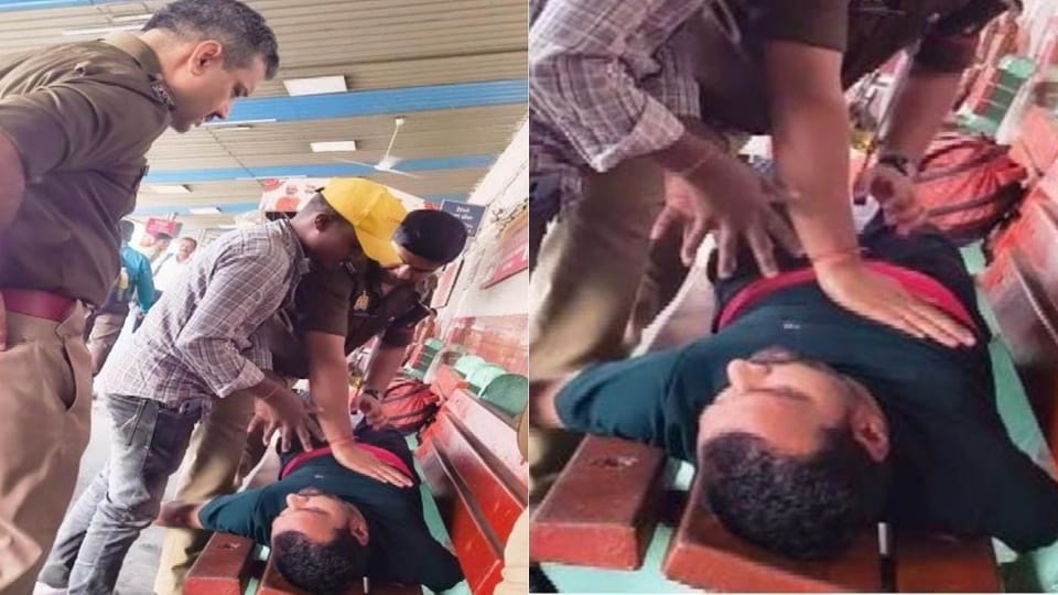passenger had heart attack at Moradabad railway station, GRP personnel saved his life by giving CPR