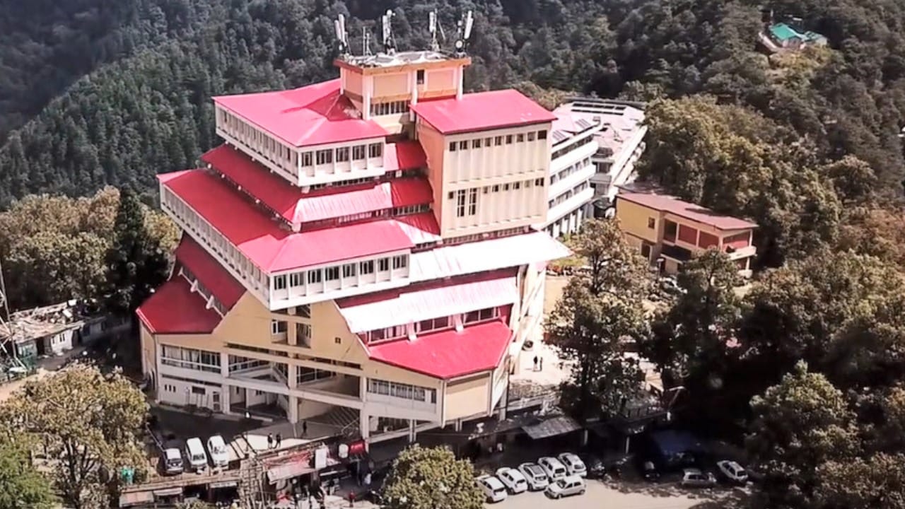 एचपीयू शिमला।