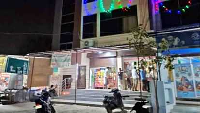Chittorgarh News: Prostitution was going on in a hotel near the railway station