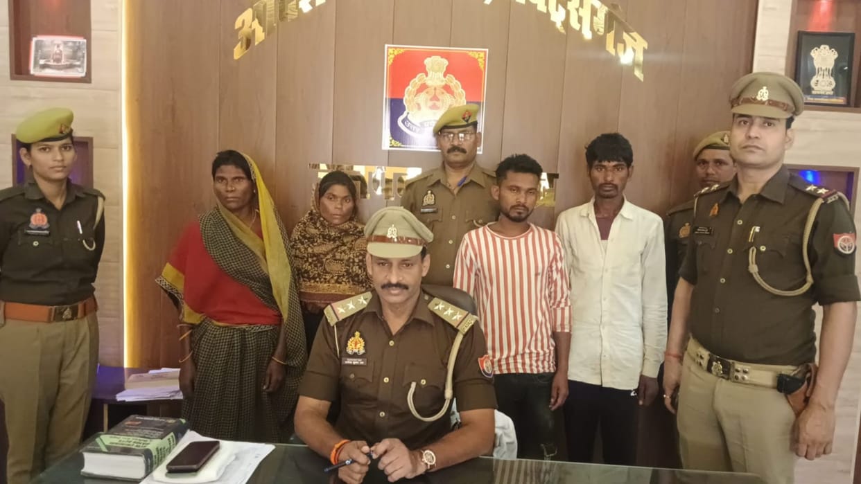 Khaki in action after kidnapping of innocent recovered after 12 hours four kidnappers including couple arres