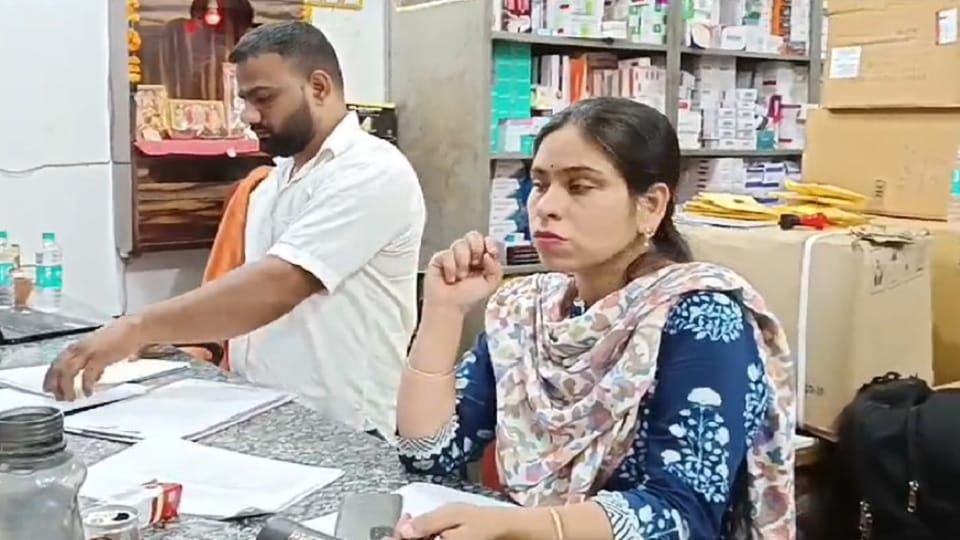 Meerut: Drugs department investigated the medical store in Khair Nagar