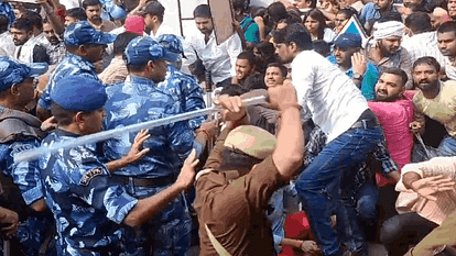 Protests continued throughout night in Prayagraj Competitive students also raised slogan