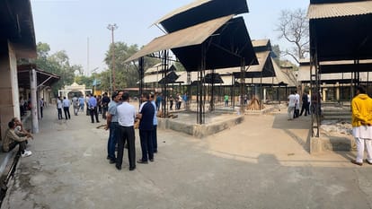 Meerut: With trembling hands he lit the funeral pyre of his only son, the father said – all hopes were lost.