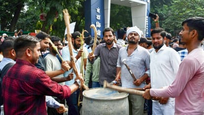 UPPSC Protest Day-2: Know what is the commission's stand on the matter, Here are the story till now