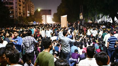 UPPSC Protest Day-2: Know what is the commission's stand on the matter, Here are the story till now