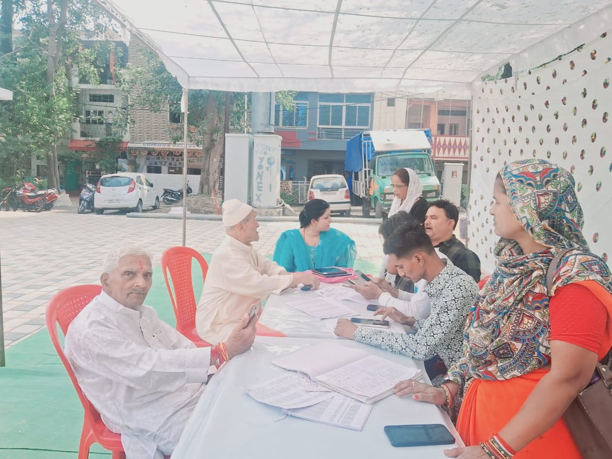 Bhopal: MP tops the country in making Ayushman cards for senior citizens, Kerala second, more than 2 lakh card