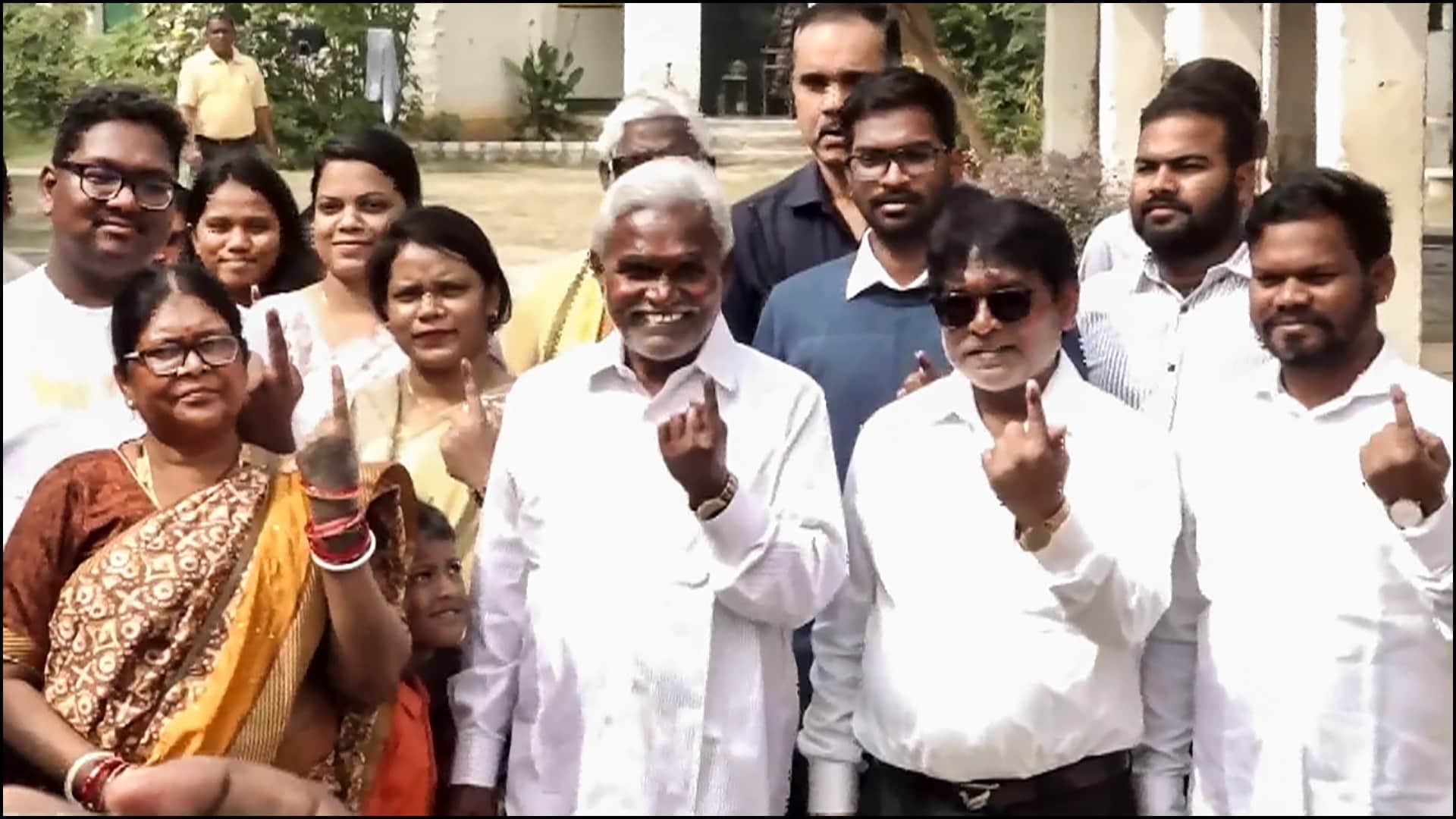 Jharkhand Assembly Election 2024 by polls photos voting detail news in hindi