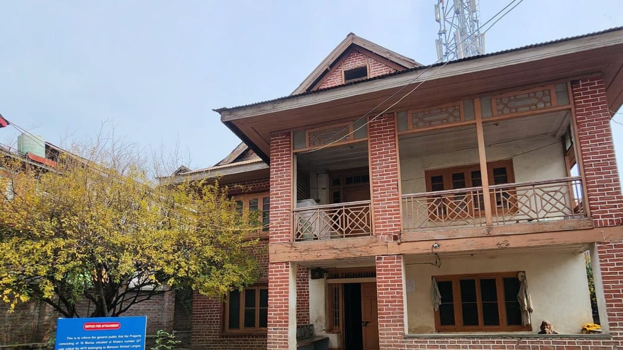 Jammu Kashmir News: Big action by NIA, property of accused involved in murder of two non-local people