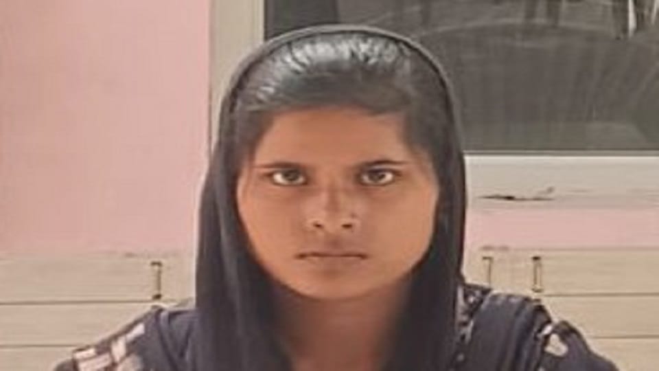 Shamli: Father used to molest, threatened to sell the land, daughter strangled her to death with a chunni.