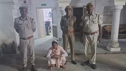 Alwar News : नीमराणा होटल फायरिंग केस में 20 हजार की इनामी लेडी डॉन गिरफ्तार, पहले से दर्ज हैं आधा दर्जन मामले Alwar News: Lady don with arrested in Neemrana hotel firing case, half a dozen cases already registered