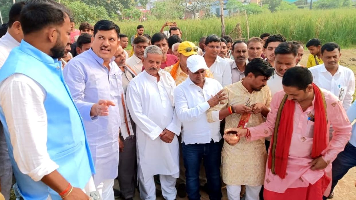 Sheikhpura News: Road and drain inaugurated in Chande, villagers says MLA Vijay Samrat fulfilled his promise
