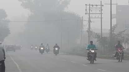 Fog reached Hathras due to western winds