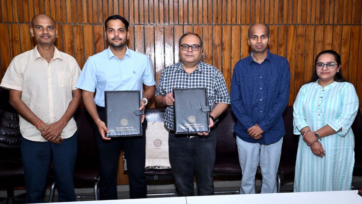 Kanpur: Smart EV charging stations will be prepared with the help of IIT