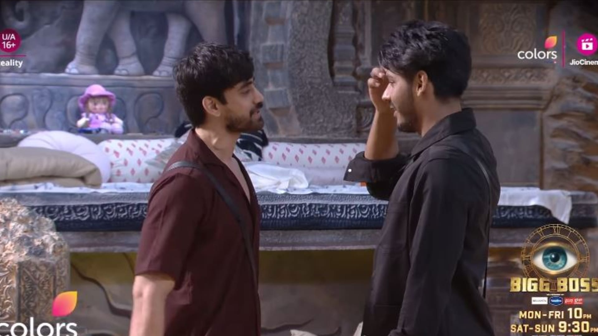 Bigg Boss 18 Update Avinash Mishra Digvijay Rathee get physical Former says Bhul jaunga contract report