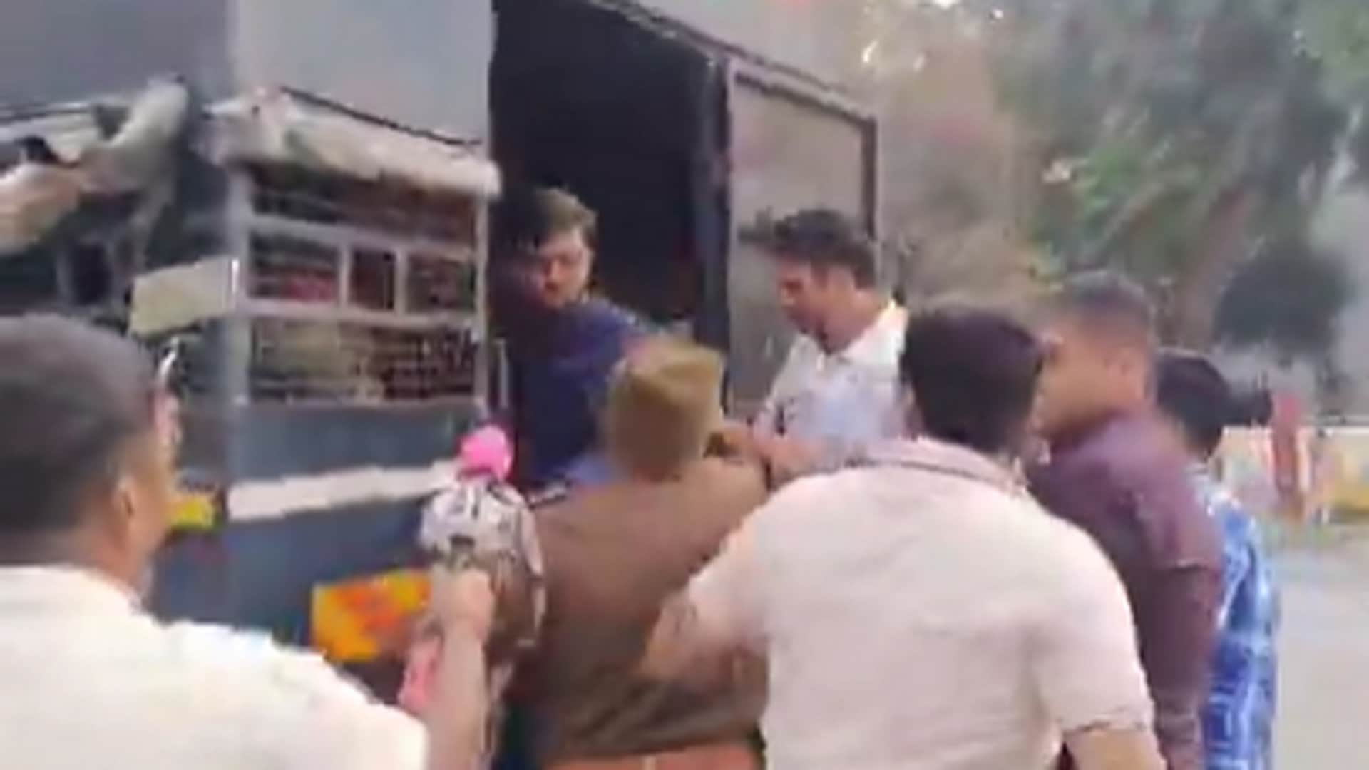 Uppsc protest students detained prayagraj police in morning