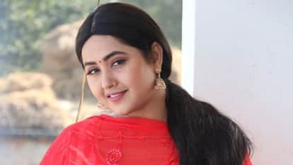 Kajal Raghwani Revelation About Bhojpuri Actor Pawan Singh Says I Was Forced To Do  Kissing Scene