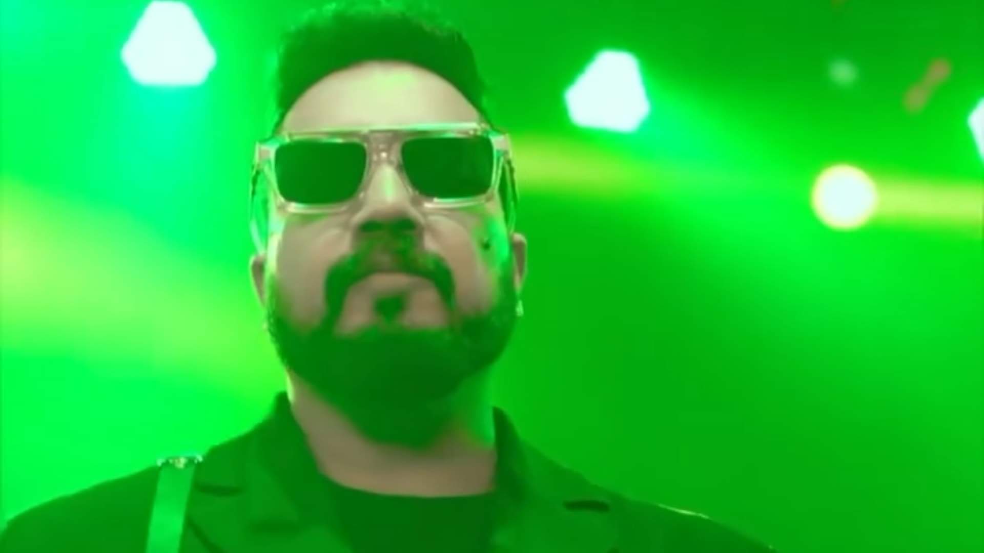 Mika Singh had entered Amitabh Bachchan house Daler Mehndi had made him talk to fake Amitabh Bachchan