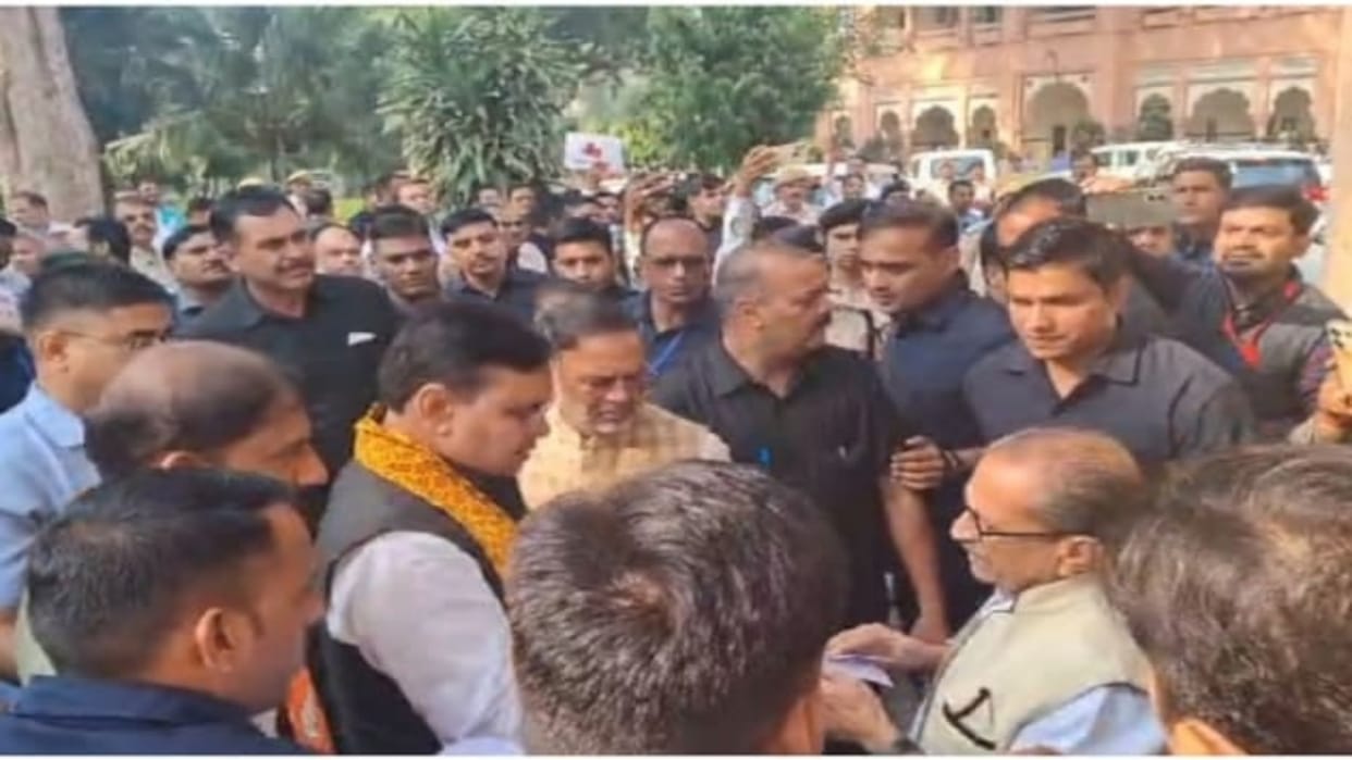 Rajasthan News: RAS officers and employees penned down against the slapping incident, RAS Asso. said this