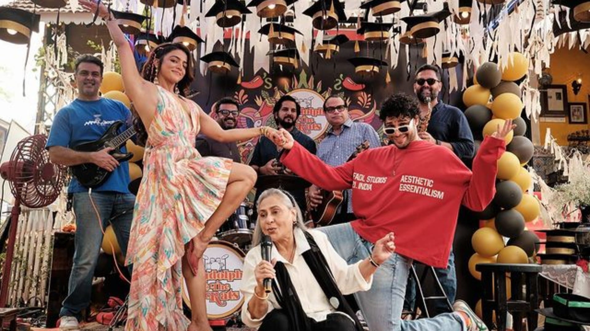 Jaya Bachchan new Film name Dil Ka Darwaaza Khol Na Darling people were surprised to see her different style