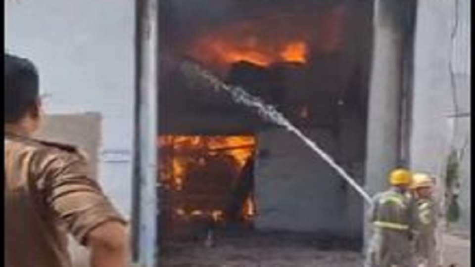 massive fire broke out in cardboard factory people frightened by explosions in cylinders female workers burnt