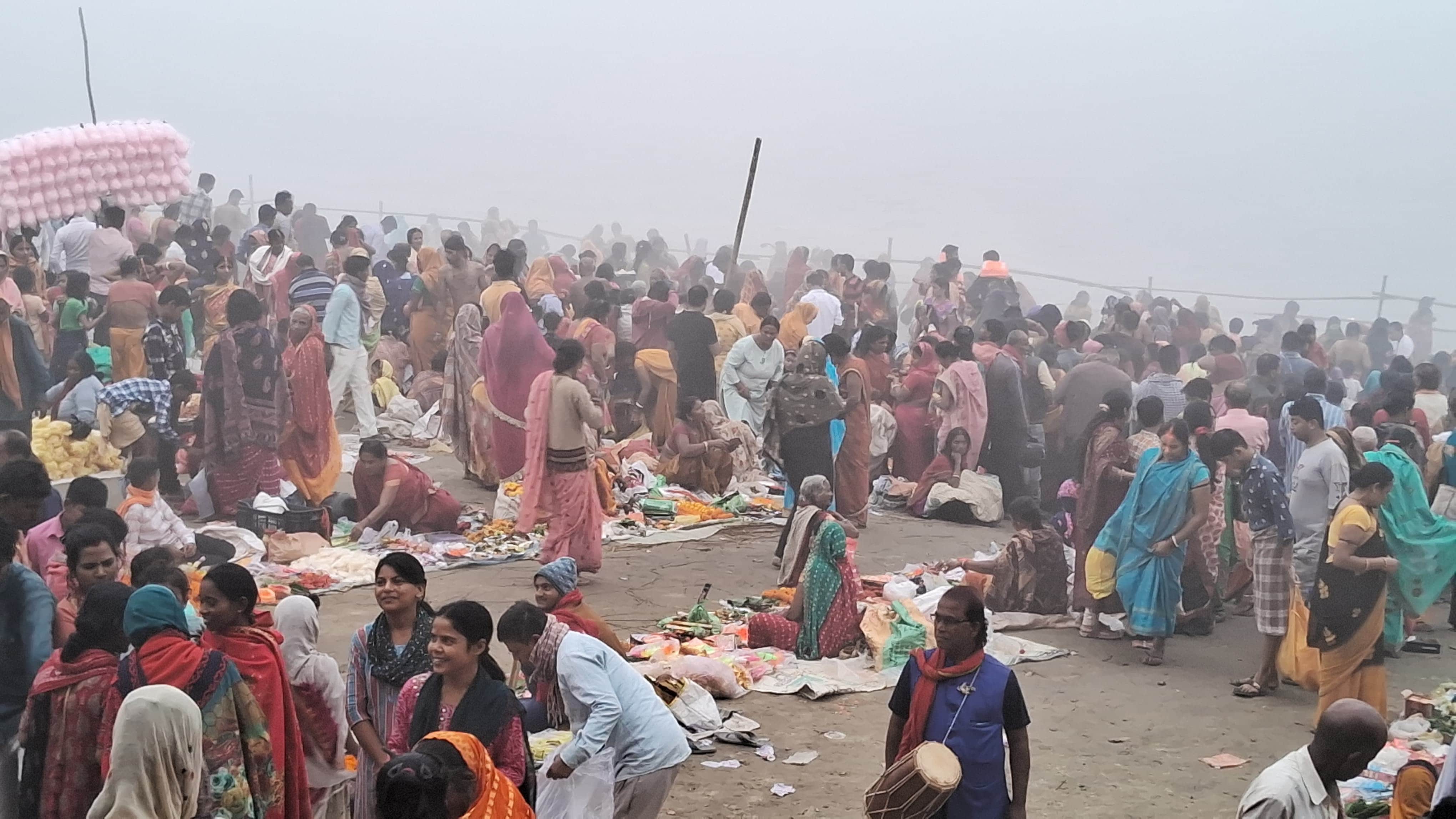 Bihar: Crowd gathered on Ganga Ghats of Bihar on Kartik Purnima, Patna, Hajipur, Simaria, Buxar, Manihari.